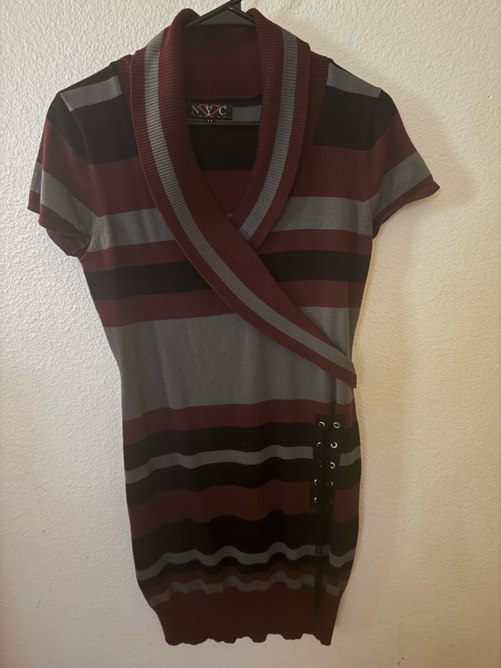 NY&C Striped Sweater Dress Medium Burgundy Gray Black Belted Knit Dress